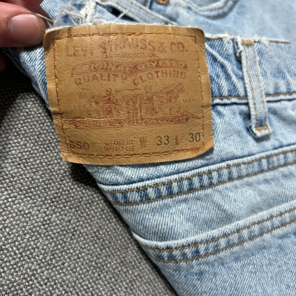 VTG Levi's 550 Jeans Mens 33x30 (Fits 32x30) Relaxed Tapered Denim USA Made 1996